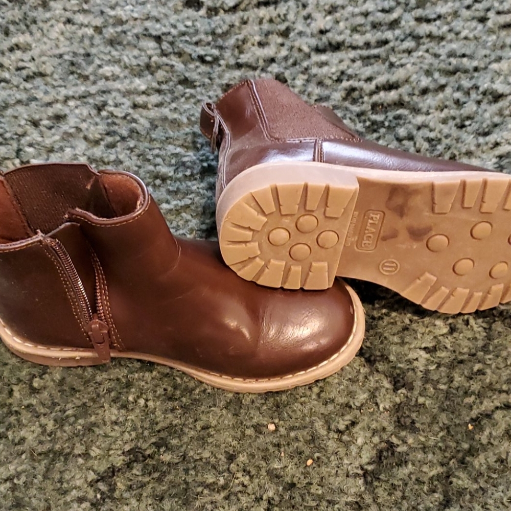 Kids boots